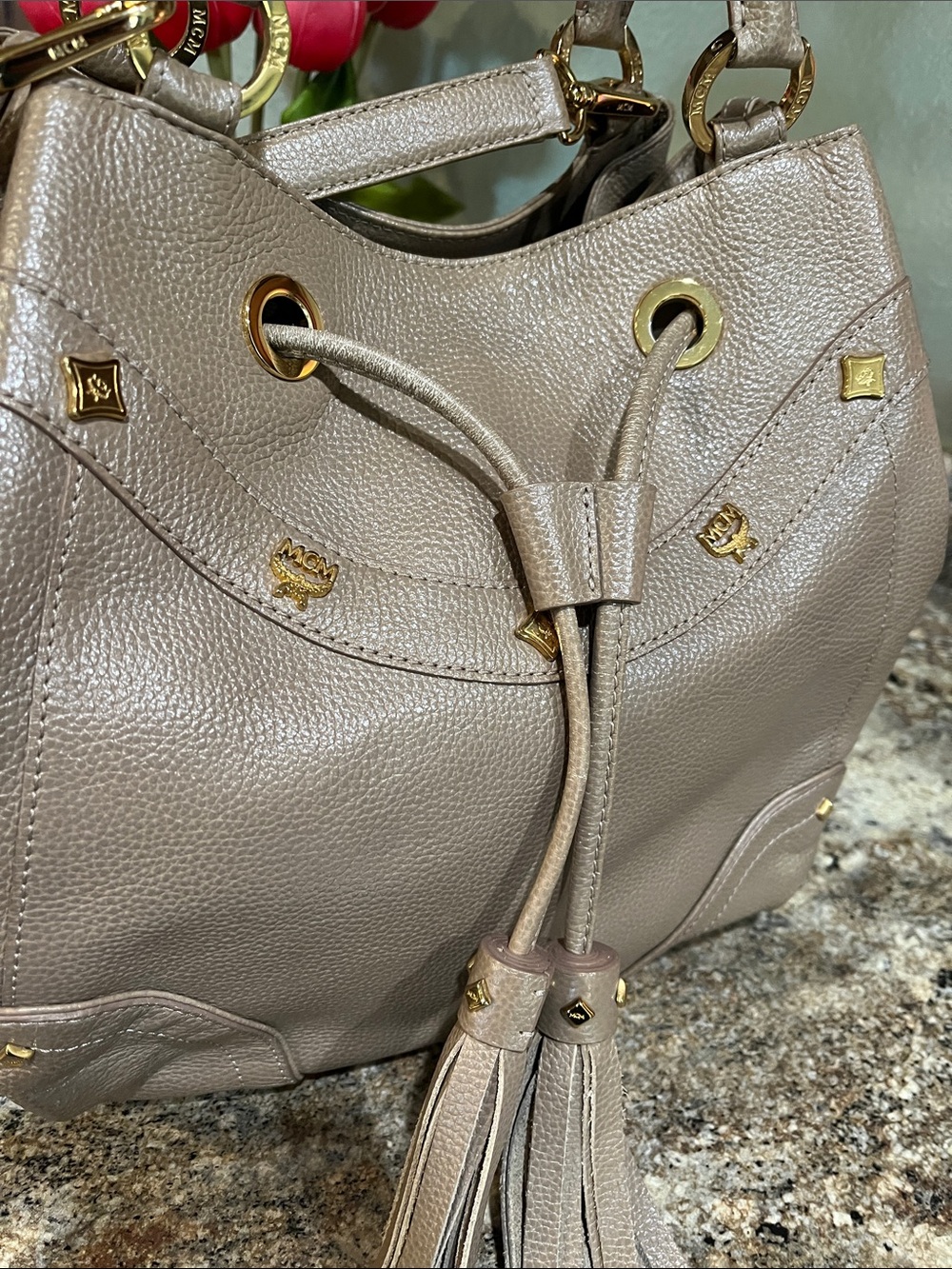 MCM leather 2 way Stylish Drawstring Bucket Bag - Picture 2 of 14